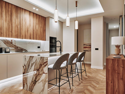 Piso de lujo en Madrid con estilo contemporáneo en Sol en Calle Tetuán