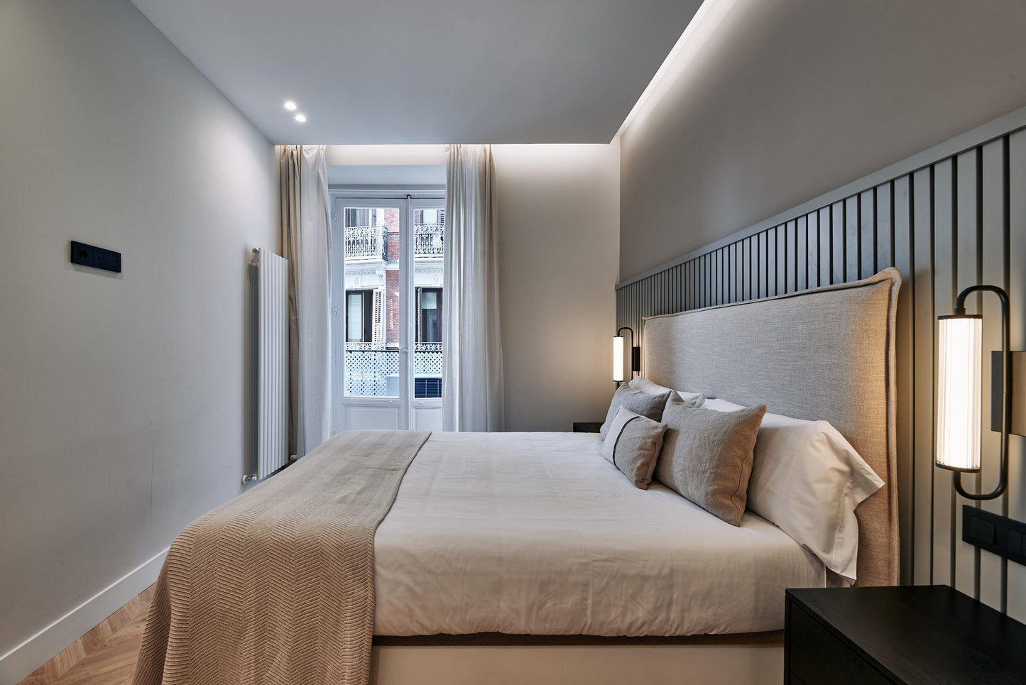 Piso de lujo en Madrid con estilo contemporáneo en Sol en Calle Tetuán