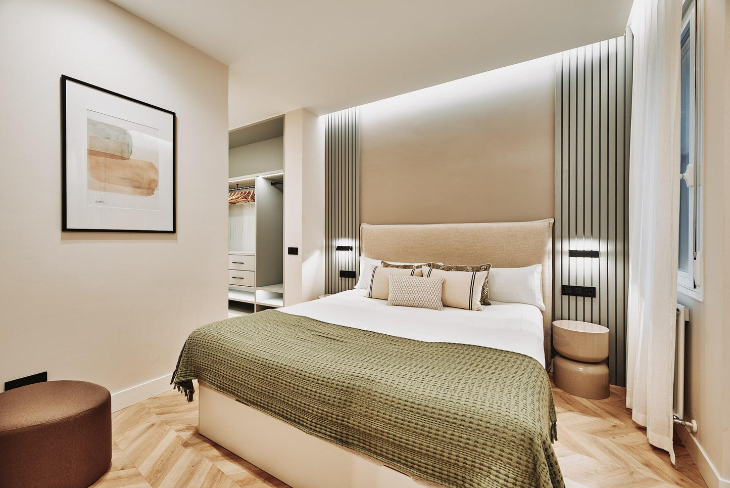 Piso de lujo en Madrid con estilo contemporáneo en Sol en Calle Tetuán