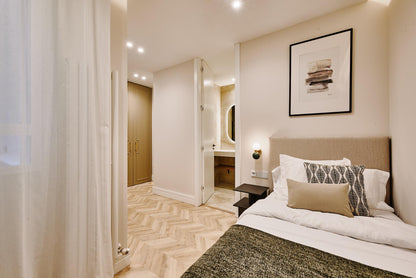 Piso de lujo en Madrid con diseño contemporáneo en Calle Diego de León