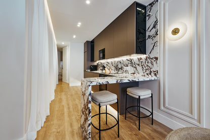 Piso de lujo en Madrid con domótica y diseño vanguardista en Calle General Pardiñas