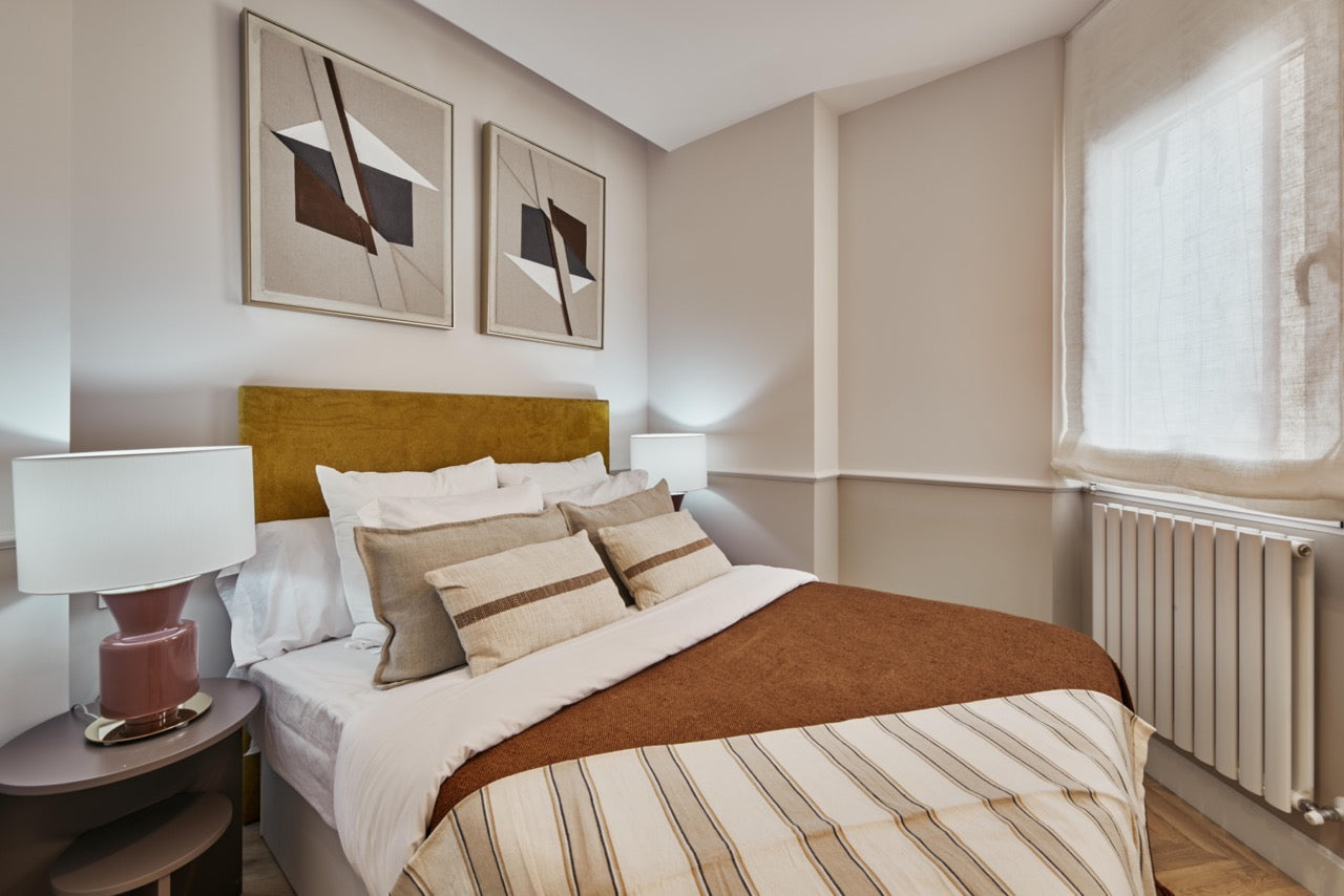 Piso de lujo en Madrid con diseño elegante y vistas abiertas en Calle Naciones