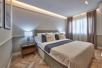 Piso de lujo en Madrid con diseño elegante y vistas abiertas en Calle Naciones