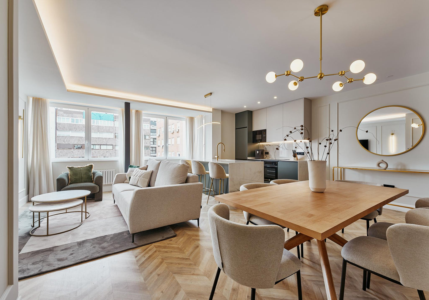 Piso de lujo en Madrid con diseño elegante en Calle General Oráa