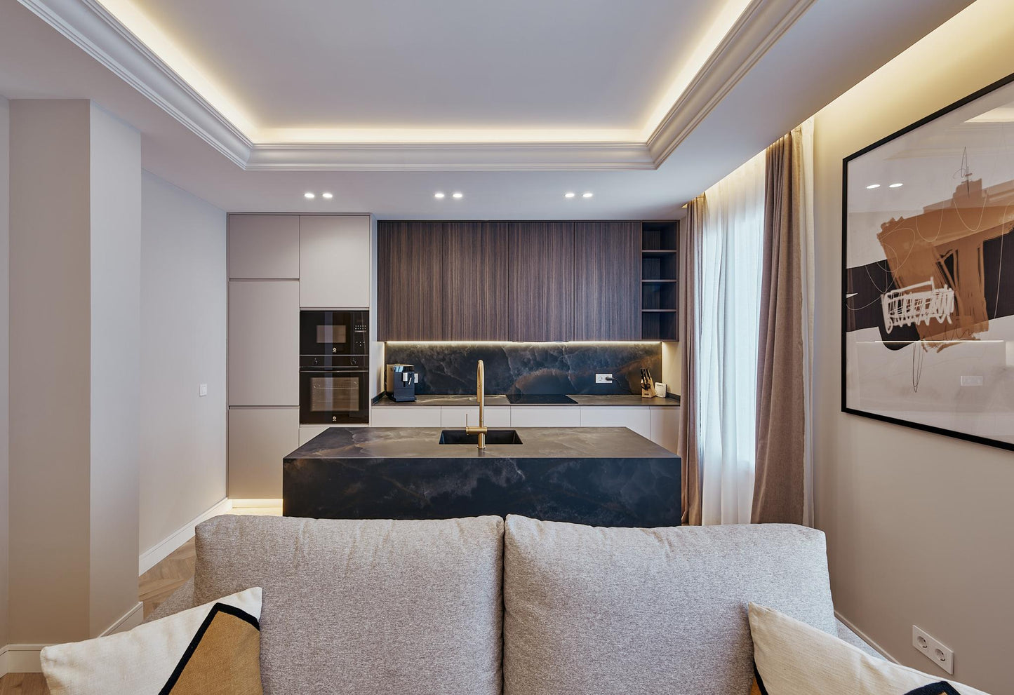 Piso de lujo en Madrid con diseño moderno en Calle General Diaz Porlier