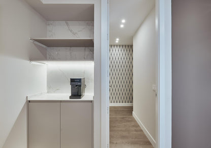 Piso de lujo en Madrid con terraza privada en Calle Montesa