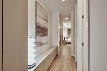 Piso de lujo en Madrid con balcones y diseño elegante en Calle Goya