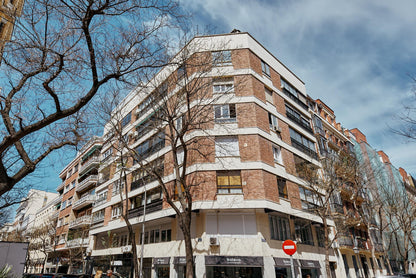 Piso de lujo en Madrid con terraza privada en la calle Ayala