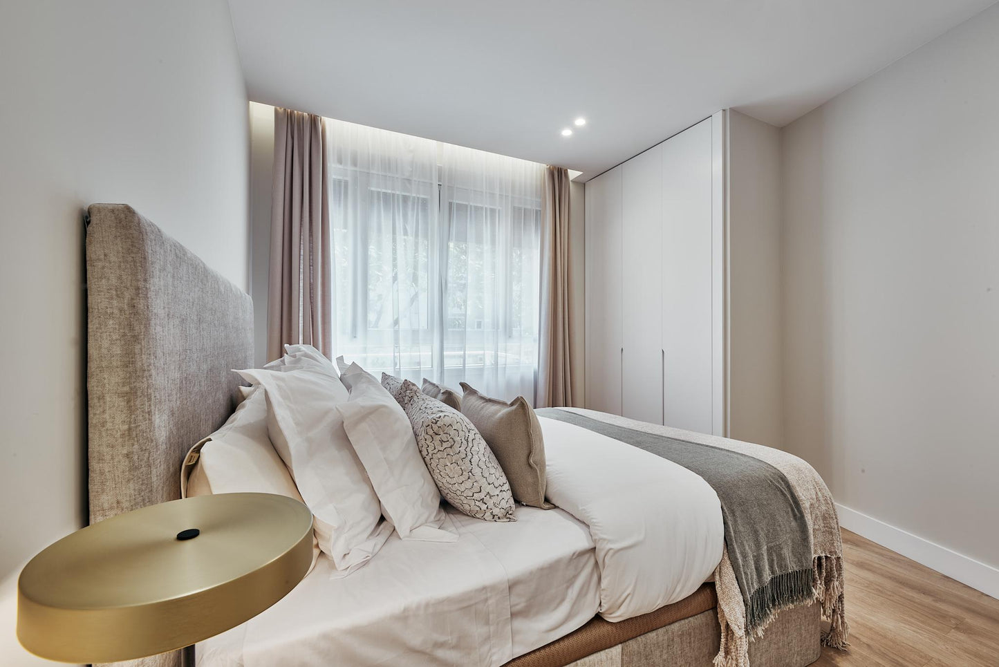 Piso de lujo en Madrid con interiorismo contemporáneo en Calle Alcántara