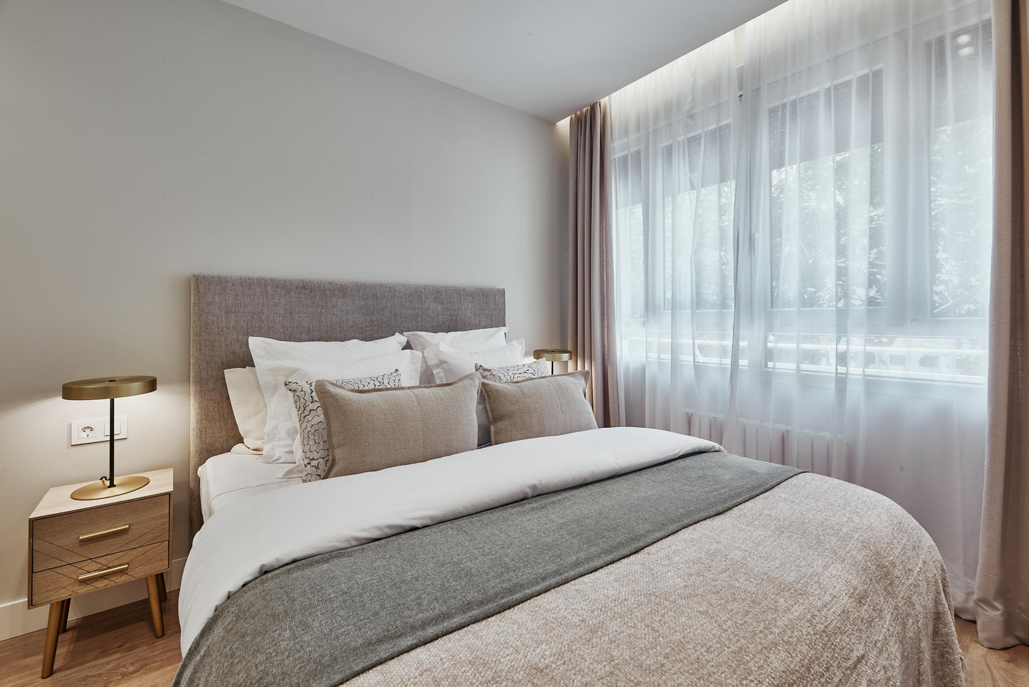 Piso de lujo en Madrid con interiorismo contemporáneo en Calle Alcántara