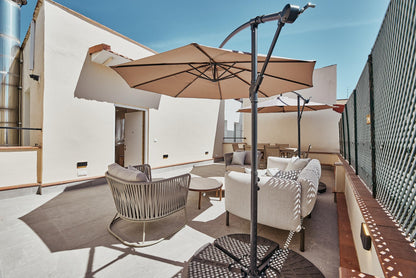 Ático de lujo en Madrid con terraza privada en Calle Espartinas