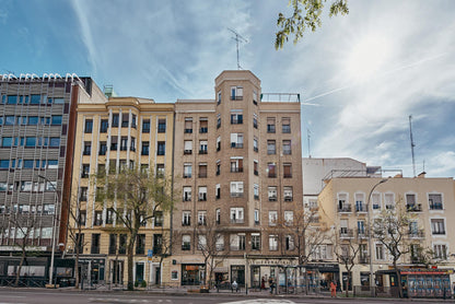 Piso de lujo en Madrid con diseño moderno en Calle Conde de Peñalver
