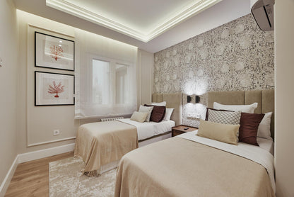 Piso de lujo en Madrid con amplios espacios en Calle General Diaz Porlier