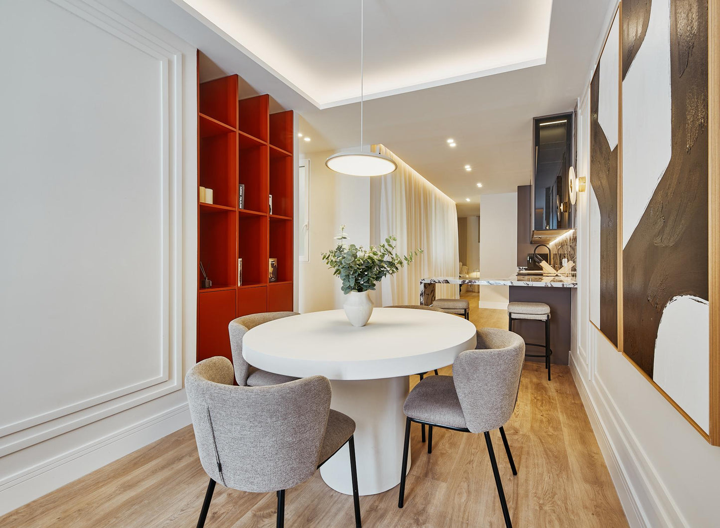 Piso de lujo en Madrid con domótica y diseño vanguardista en Calle General Pardiñas