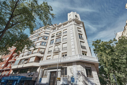 Piso de lujo en Madrid con diseño elegante en Calle Juan Bravo