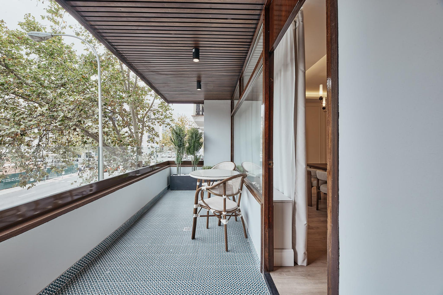 Piso de lujo en Madrid con patio privado en Calle María de Molina
