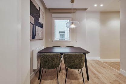 Piso de lujo en Madrid con encanto moderno en Calle Hermosilla
