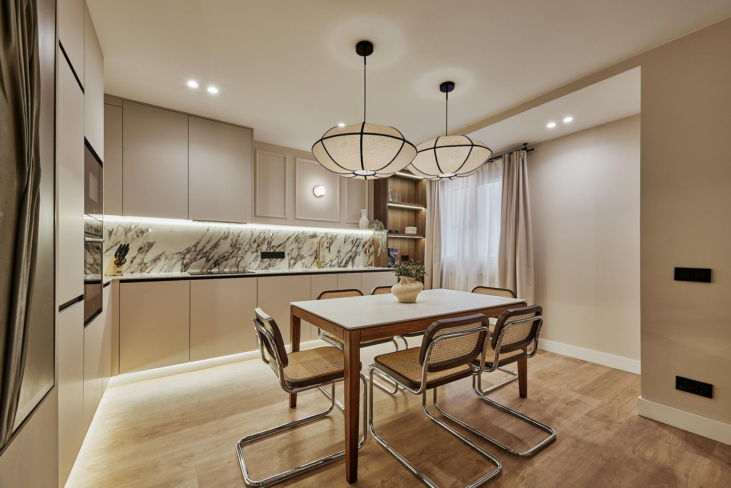 Piso de lujo en Madrid con diseño contemporáneo en Calle General Diaz Porlier