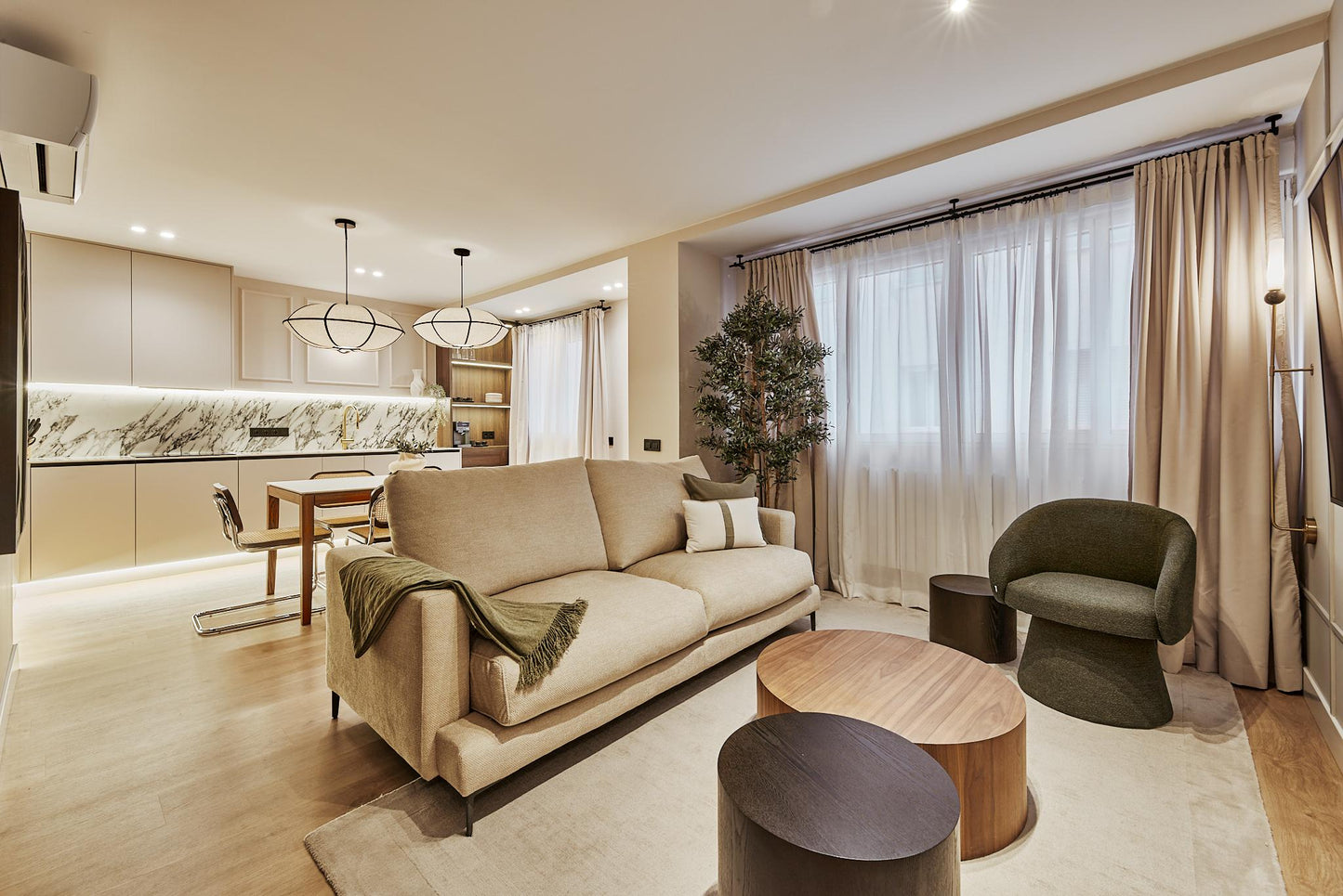 Piso de lujo en Madrid con diseño contemporáneo en Calle General Diaz Porlier