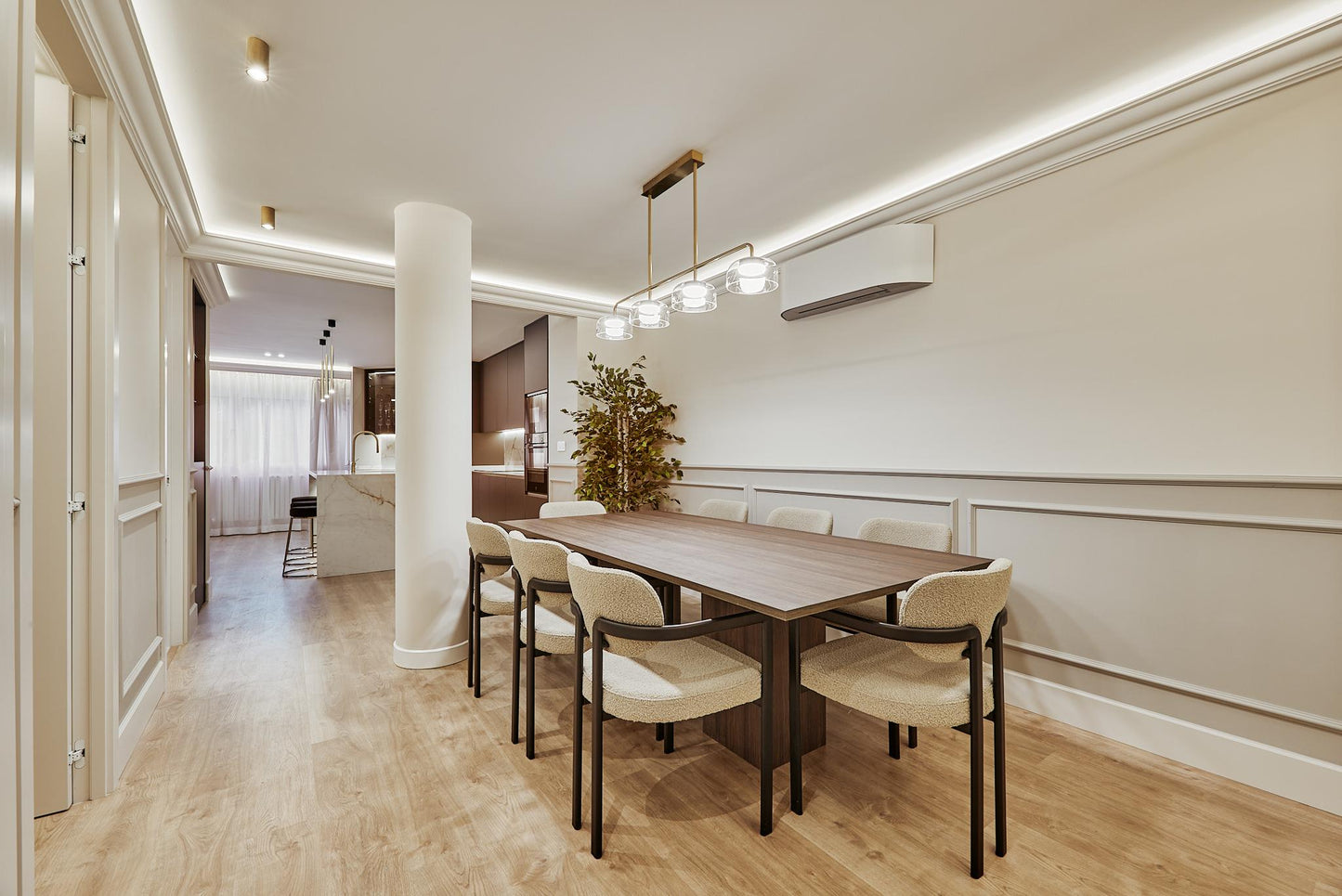 Piso de lujo en Madrid con garaje y diseño contemporáneo en Calle Ayala