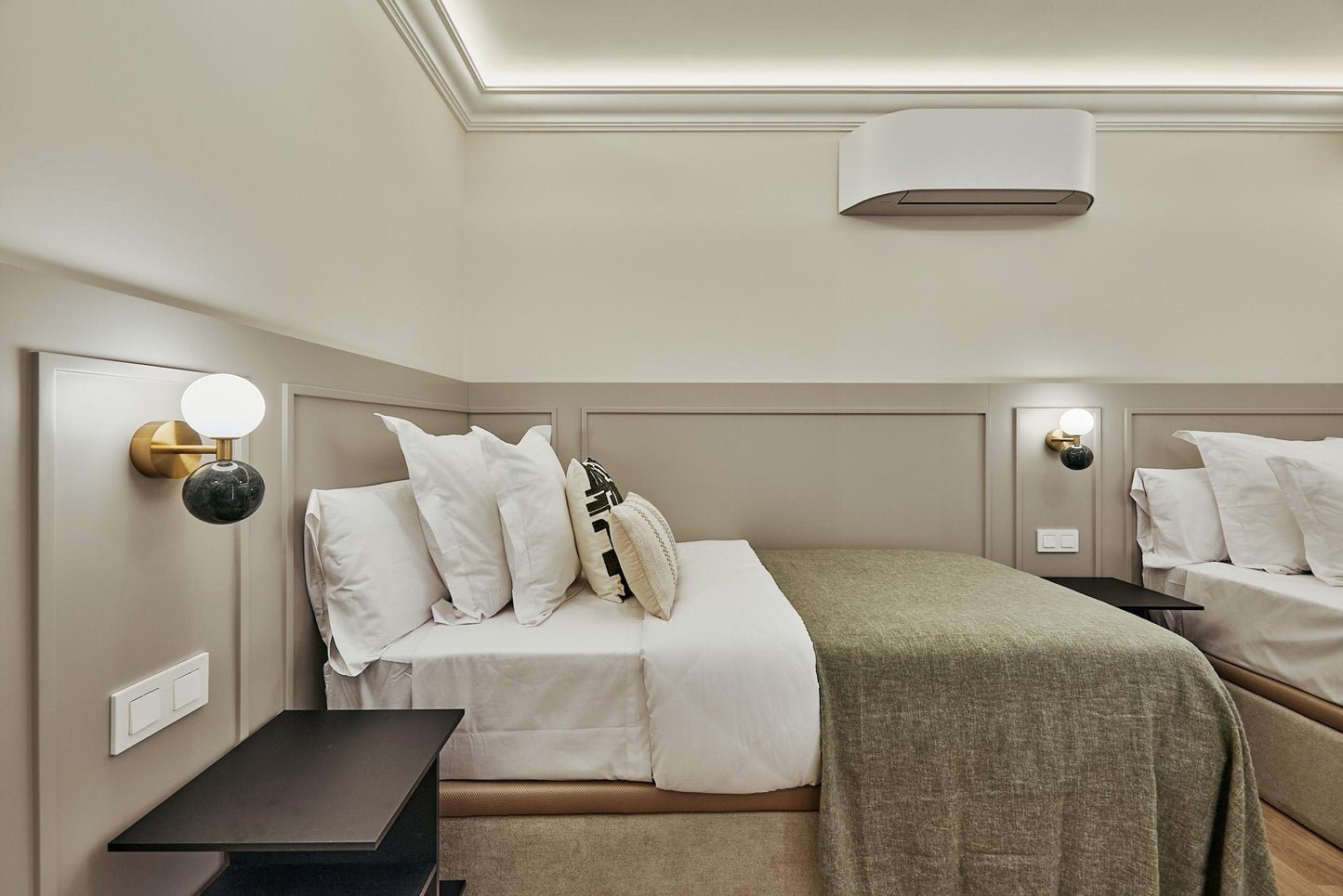 Piso de lujo en Madrid con garaje y diseño contemporáneo en Calle Ayala