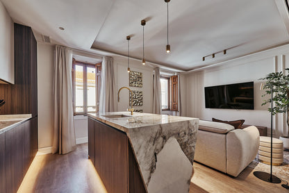 Piso de lujo en Madrid con diseño contemporáneo en calle Manuela Malasaña