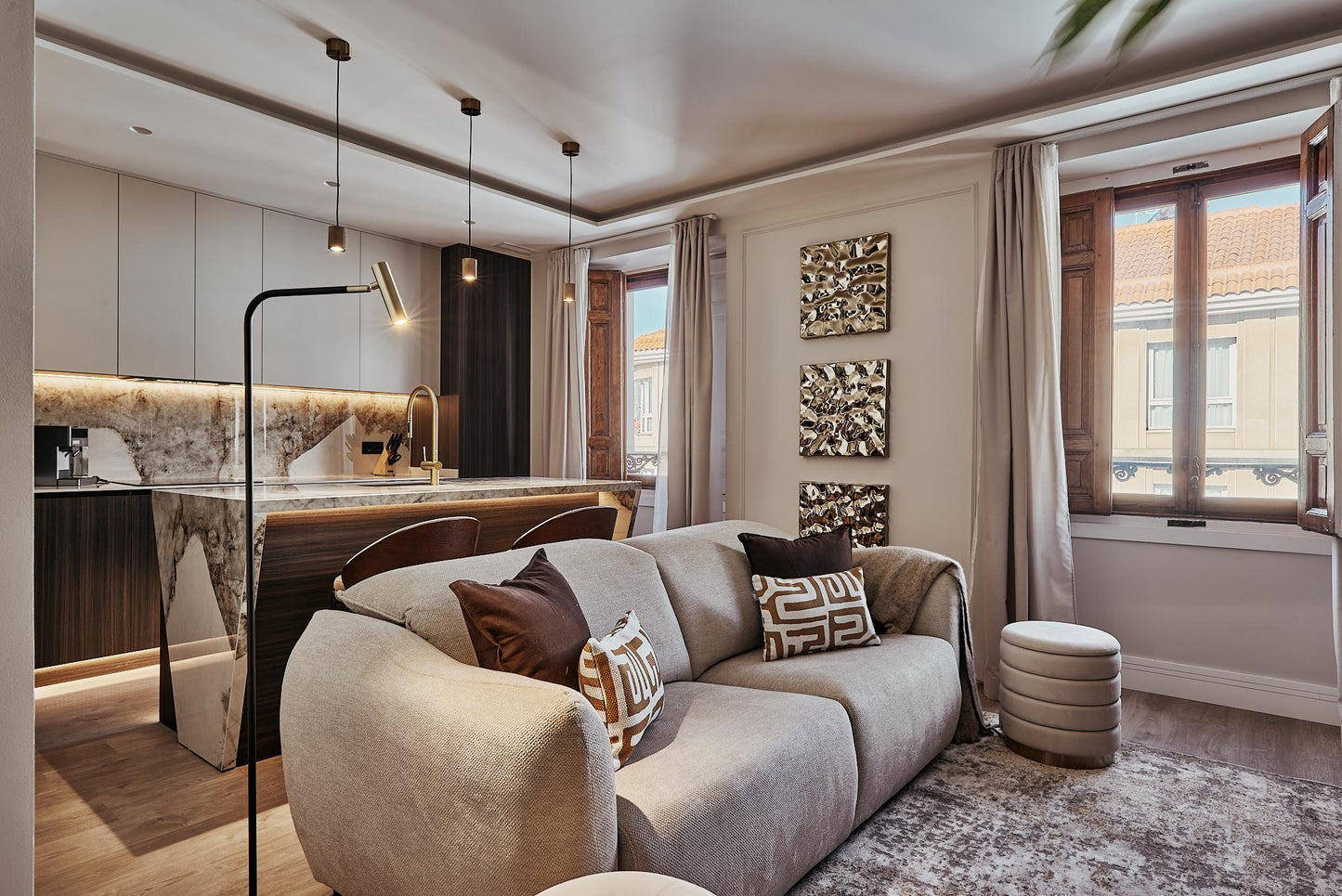 Piso de lujo en Madrid con diseño contemporáneo en calle Manuela Malasaña