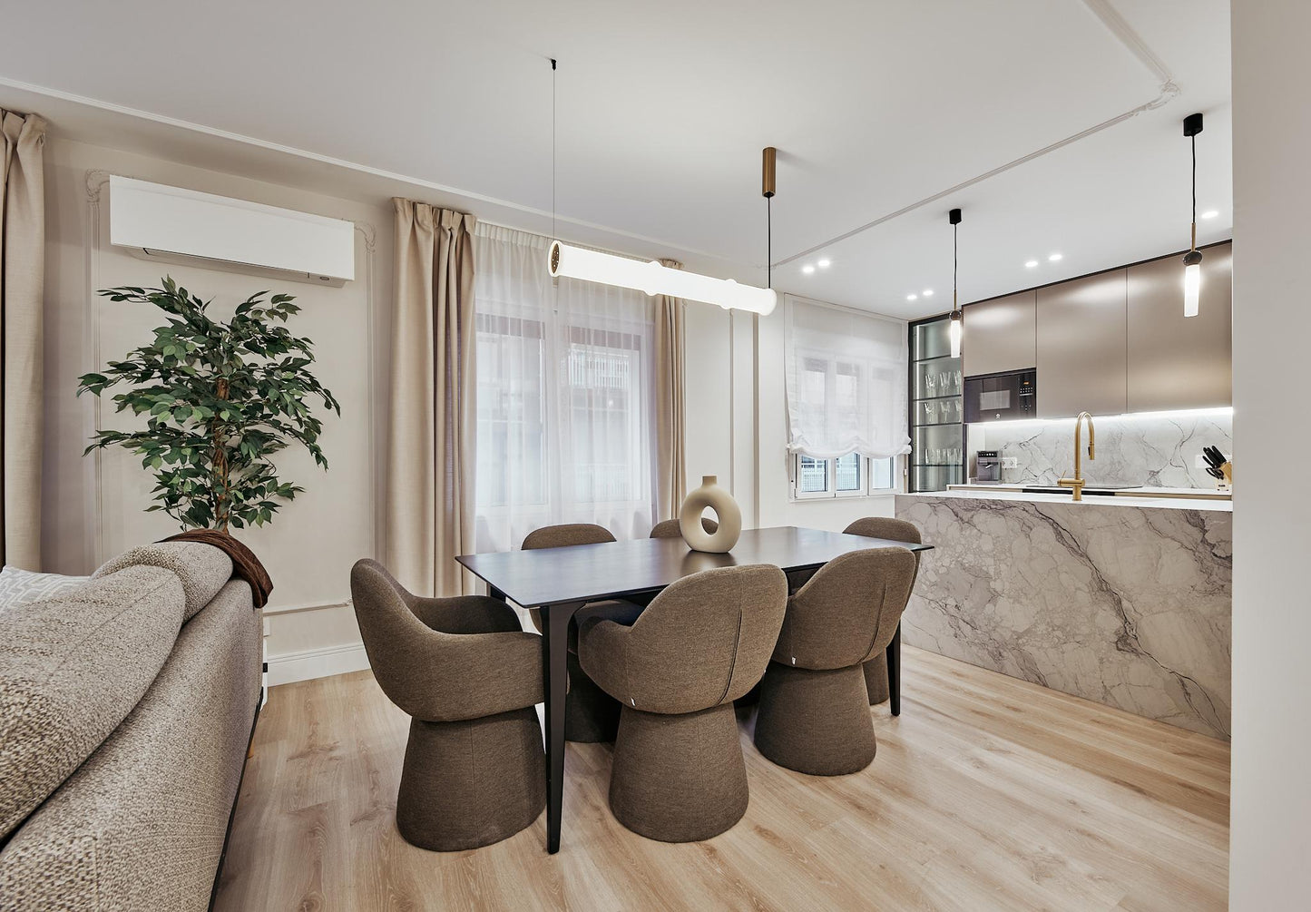 Piso de lujo en Madrid con terraza privada en Calle Naciones