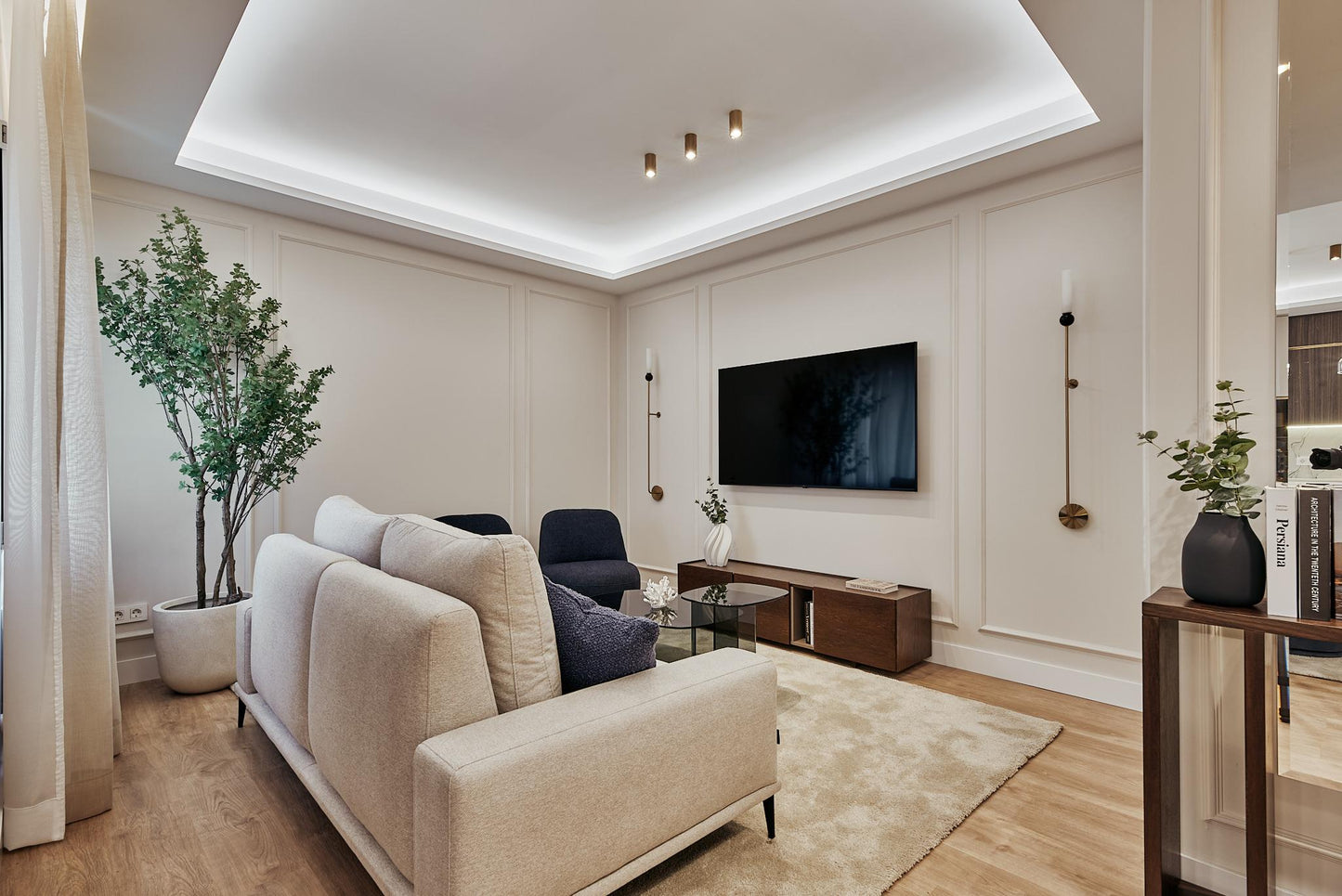 Piso de lujo en Madrid con diseño contemporáneo en Calle General Oráa