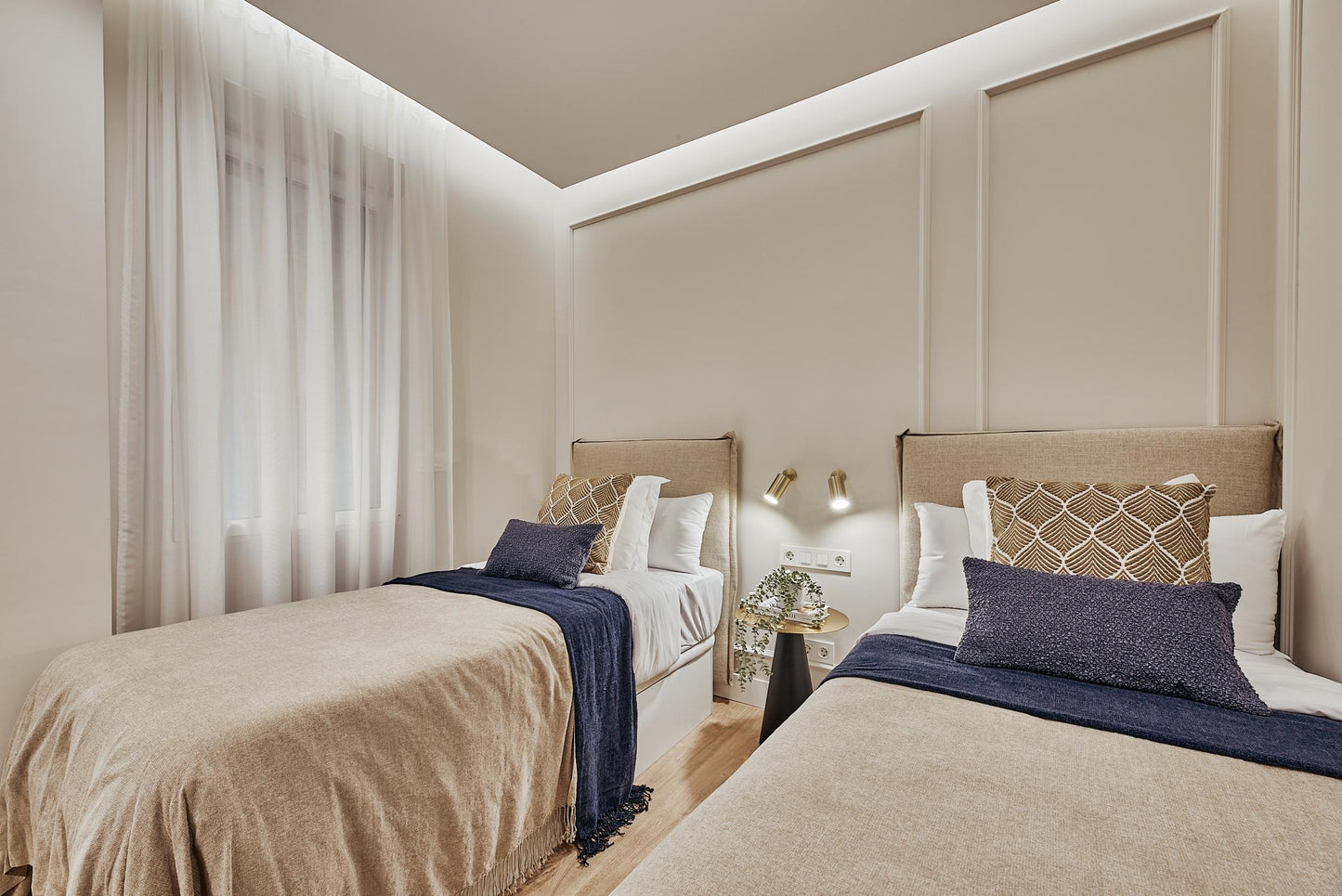 Piso de lujo en Madrid con diseño contemporáneo en Calle General Oráa