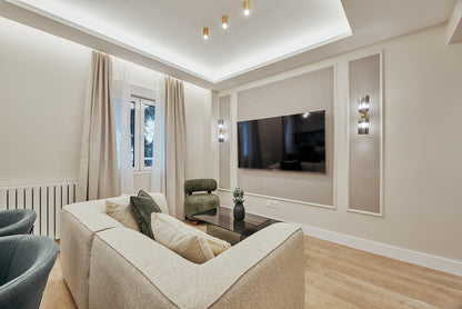 Piso de lujo en Madrid con encanto contemporáneo en Alcalde Sainz de Baranda