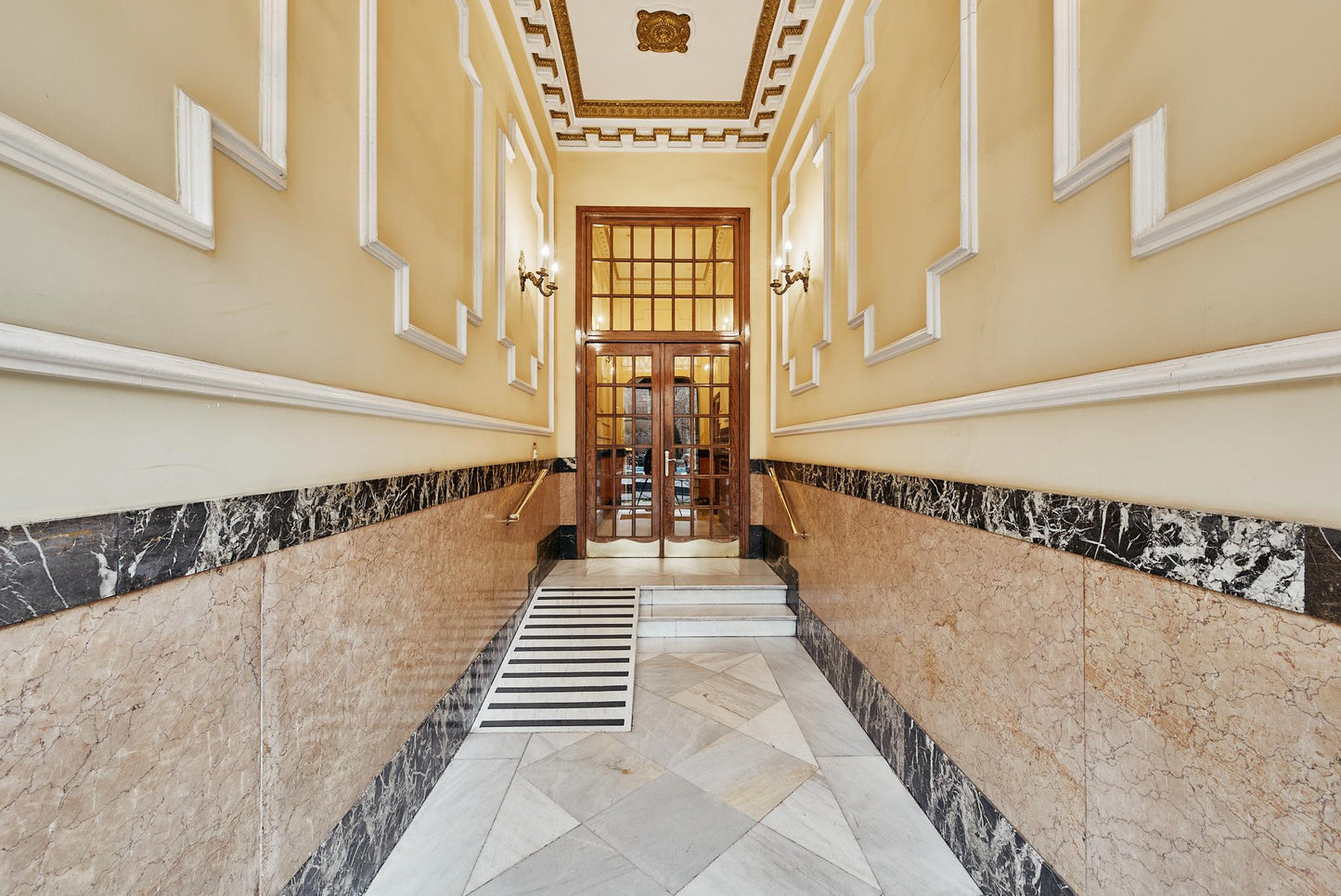 Piso de diseño en Madrid con interiorismo contemporáneo en la calle Príncipe de Vergara