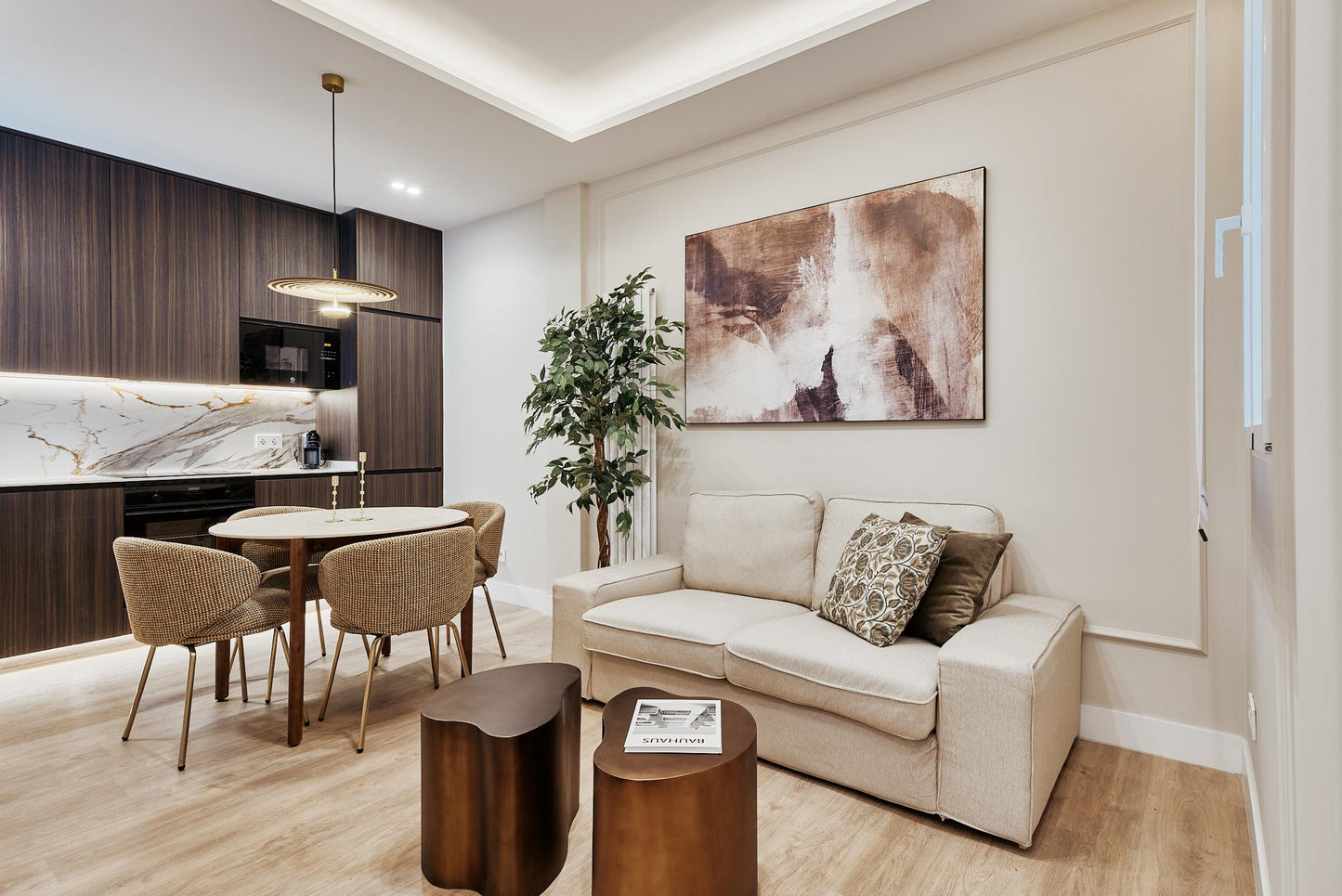 Piso de diseño en Madrid con interiorismo contemporáneo en la calle Príncipe de Vergara