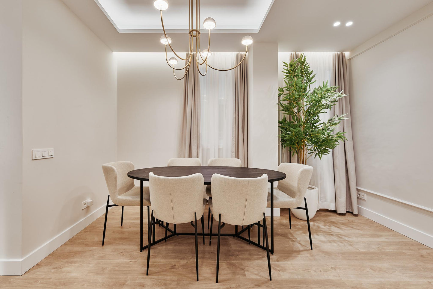 Piso luminoso en Madrid con diseño contemporáneo en la calle Conde de Peñalver