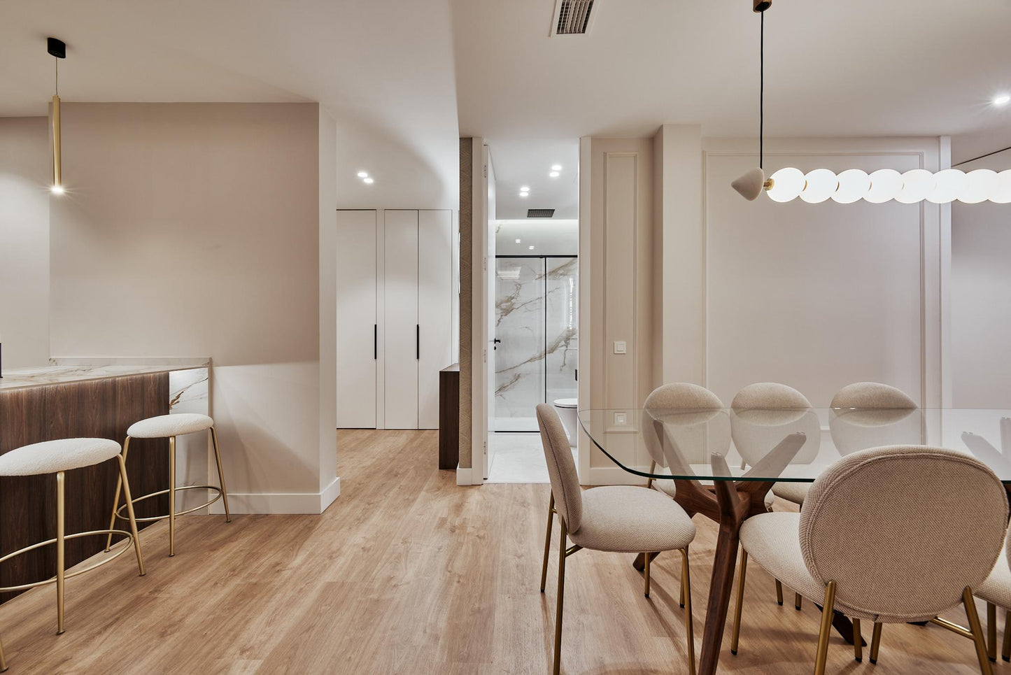 Piso de lujo en Madrid con jacuzzi y diseño sofisticado en Ortega y Gasset