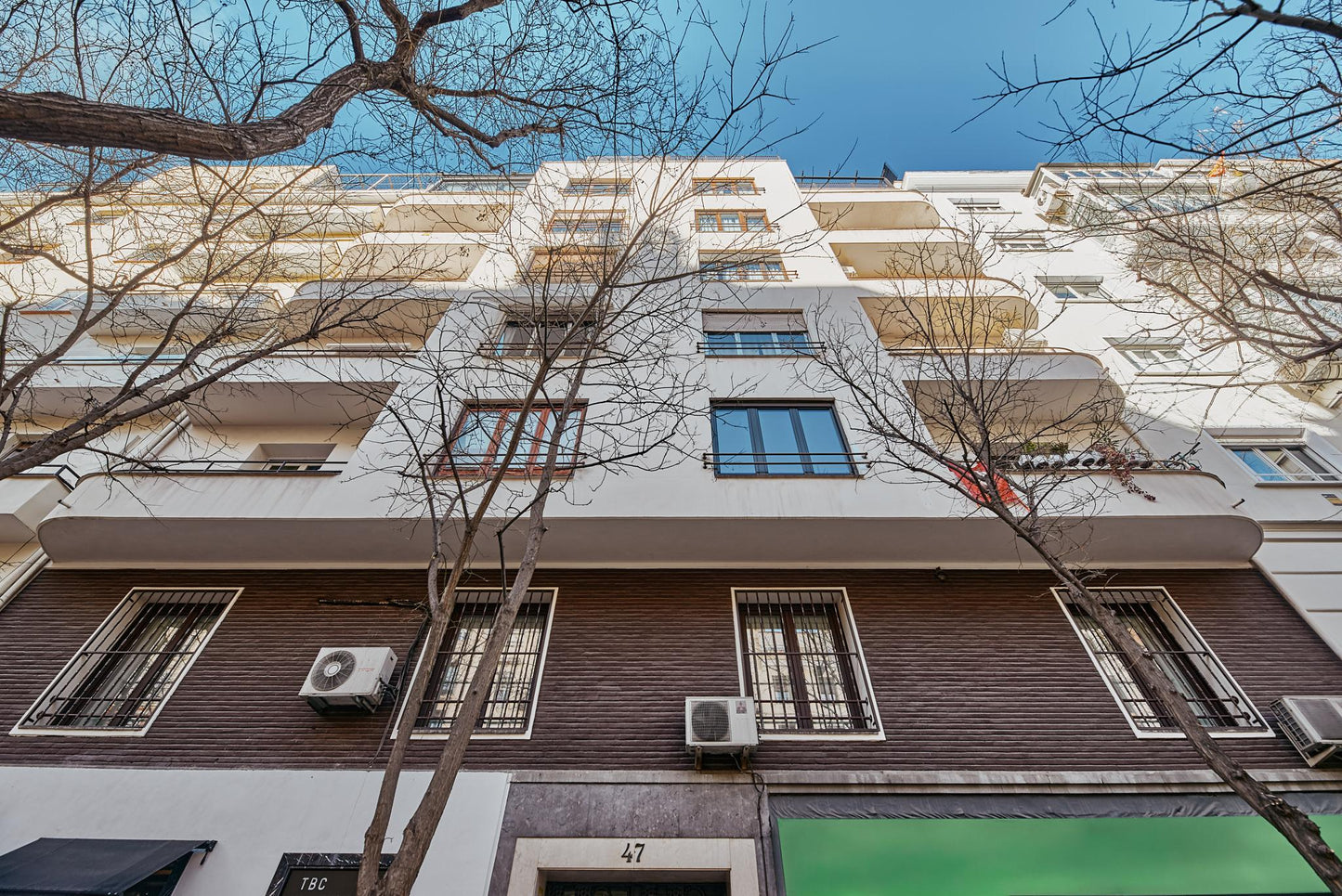 Piso de lujo en Madrid con jacuzzi y diseño sofisticado en Ortega y Gasset