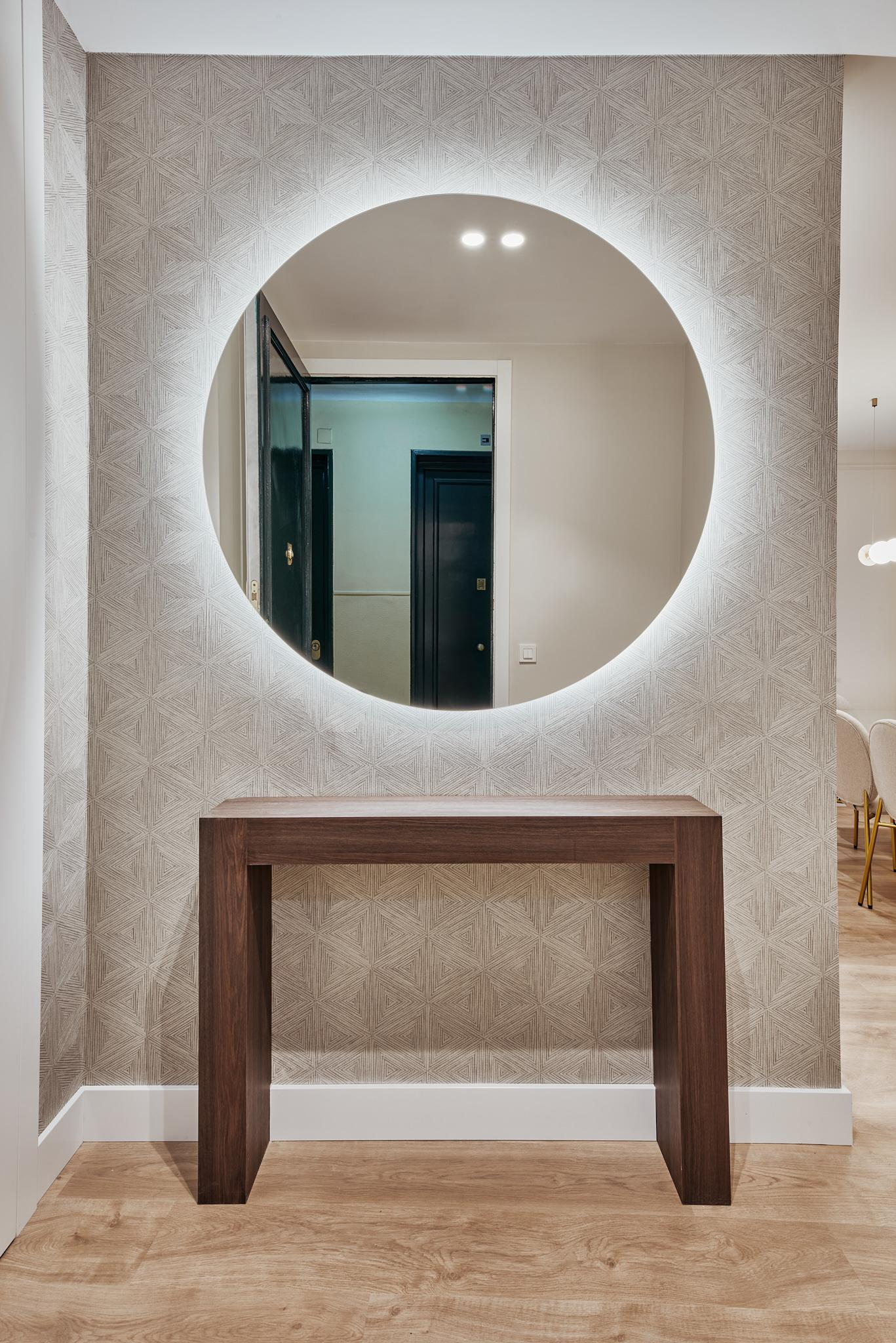 Piso de lujo en Madrid con jacuzzi y diseño sofisticado en Ortega y Gasset