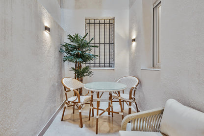 Piso de diseño en Madrid con terraza privada en la calle Españoleto