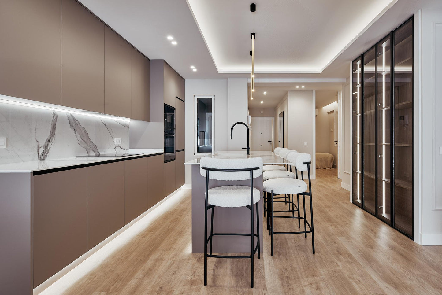 Piso de diseño en Madrid con terraza y diseño contemporáneo en la calle Ayala