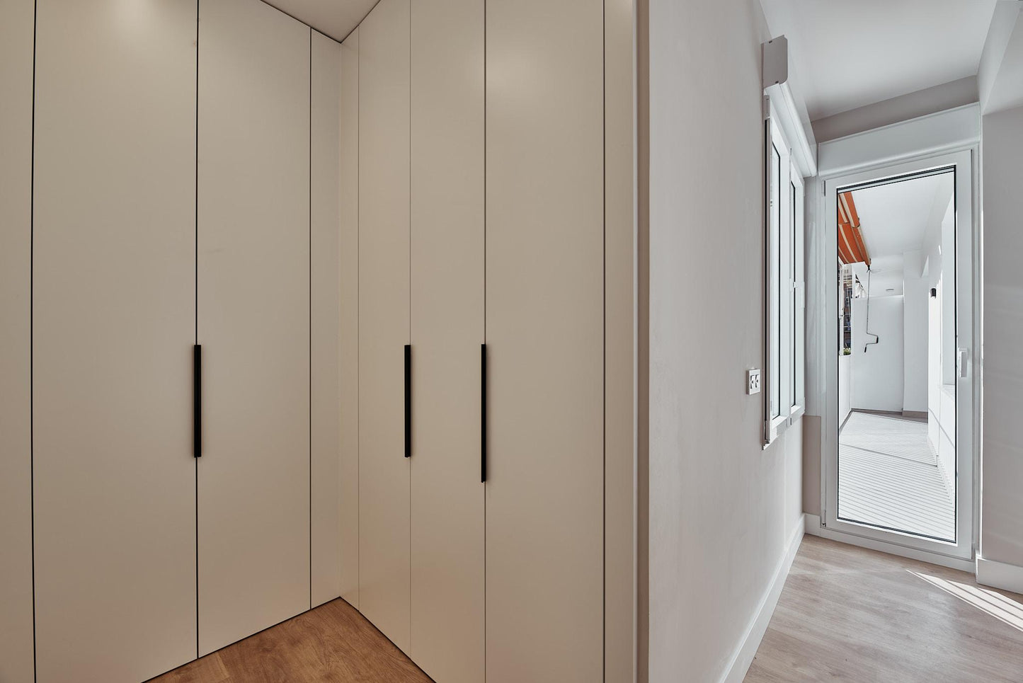 Piso de diseño en Madrid con terraza y diseño contemporáneo en la calle Ayala