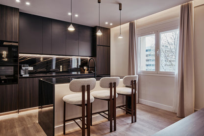 Piso de lujo en Madrid con balcón y gran amplitud en la calle Núñez de Balboa