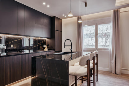 Piso de lujo en Madrid con balcón y gran amplitud en la calle Núñez de Balboa