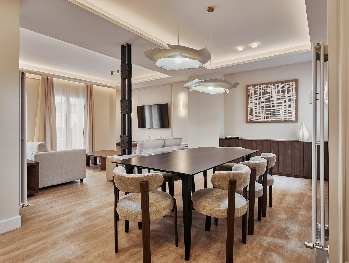 Piso de lujo en Madrid con balcón y gran amplitud en la calle Núñez de Balboa