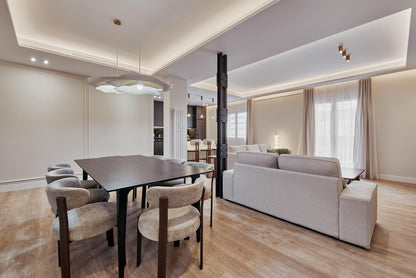 Piso de lujo en Madrid con balcón y gran amplitud en la calle Núñez de Balboa