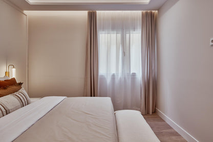 Piso de lujo en Madrid con balcón y gran amplitud en la calle Núñez de Balboa