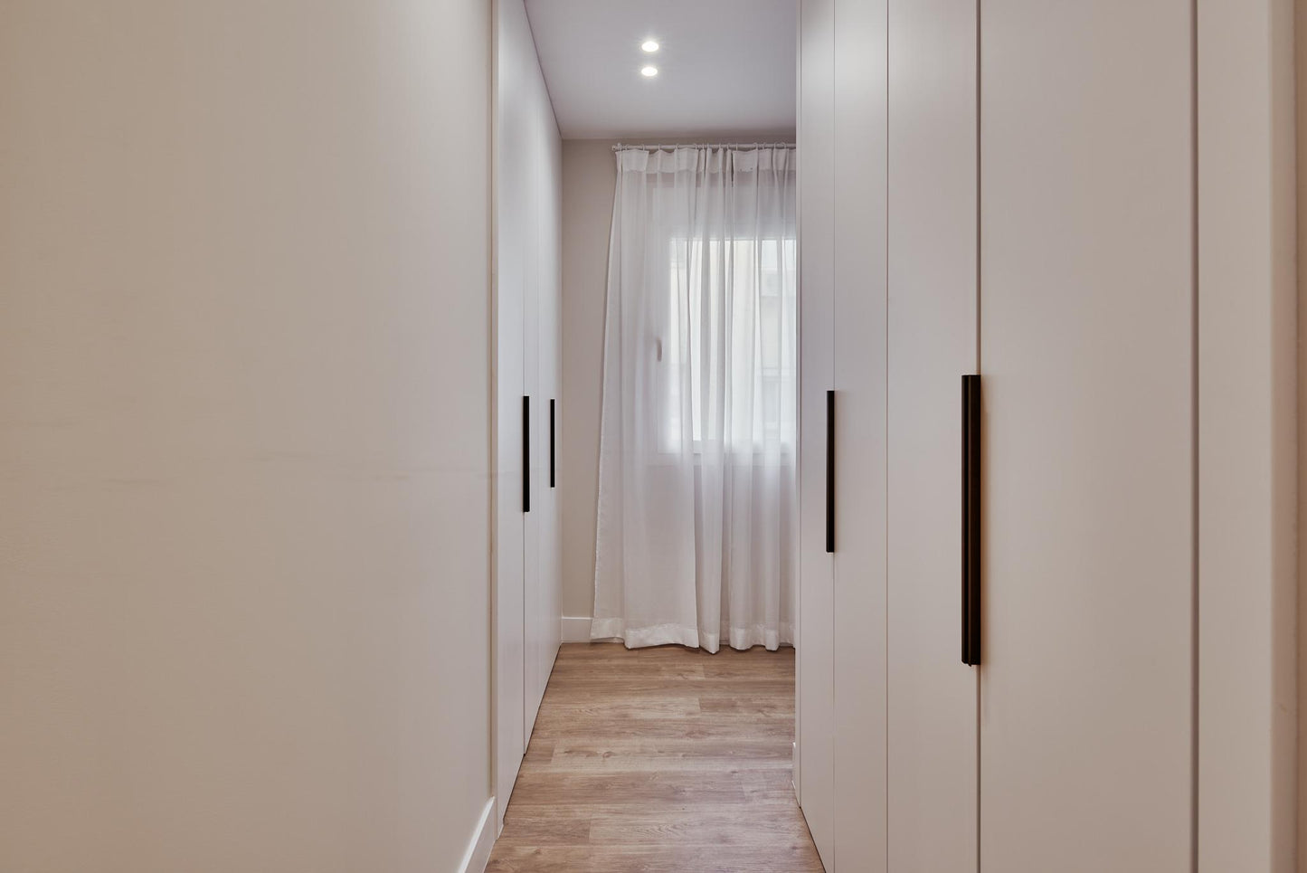 Piso de lujo en Madrid con balcón y gran amplitud en la calle Núñez de Balboa