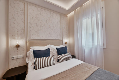 Piso de lujo en Madrid con balcón y gran amplitud en la calle Núñez de Balboa