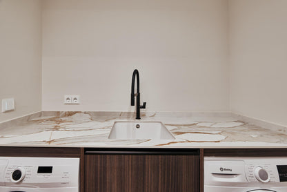 Piso de lujo en Madrid con balcón y gran amplitud en la calle Núñez de Balboa