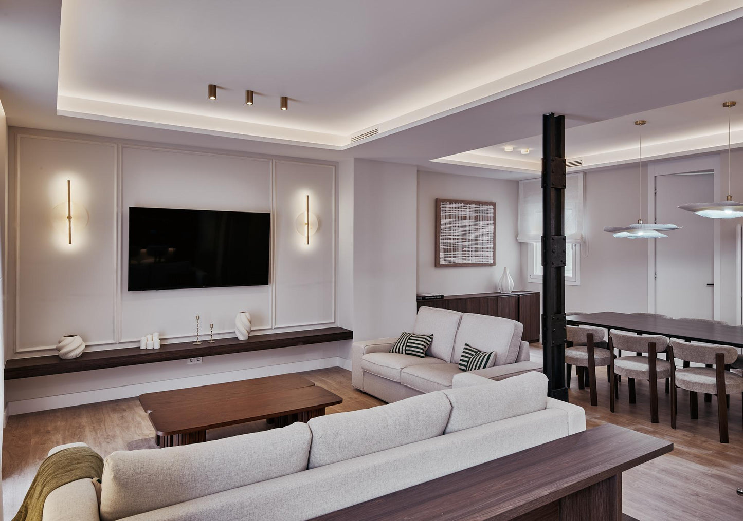 Piso de lujo en Madrid con balcón y gran amplitud en la calle Núñez de Balboa