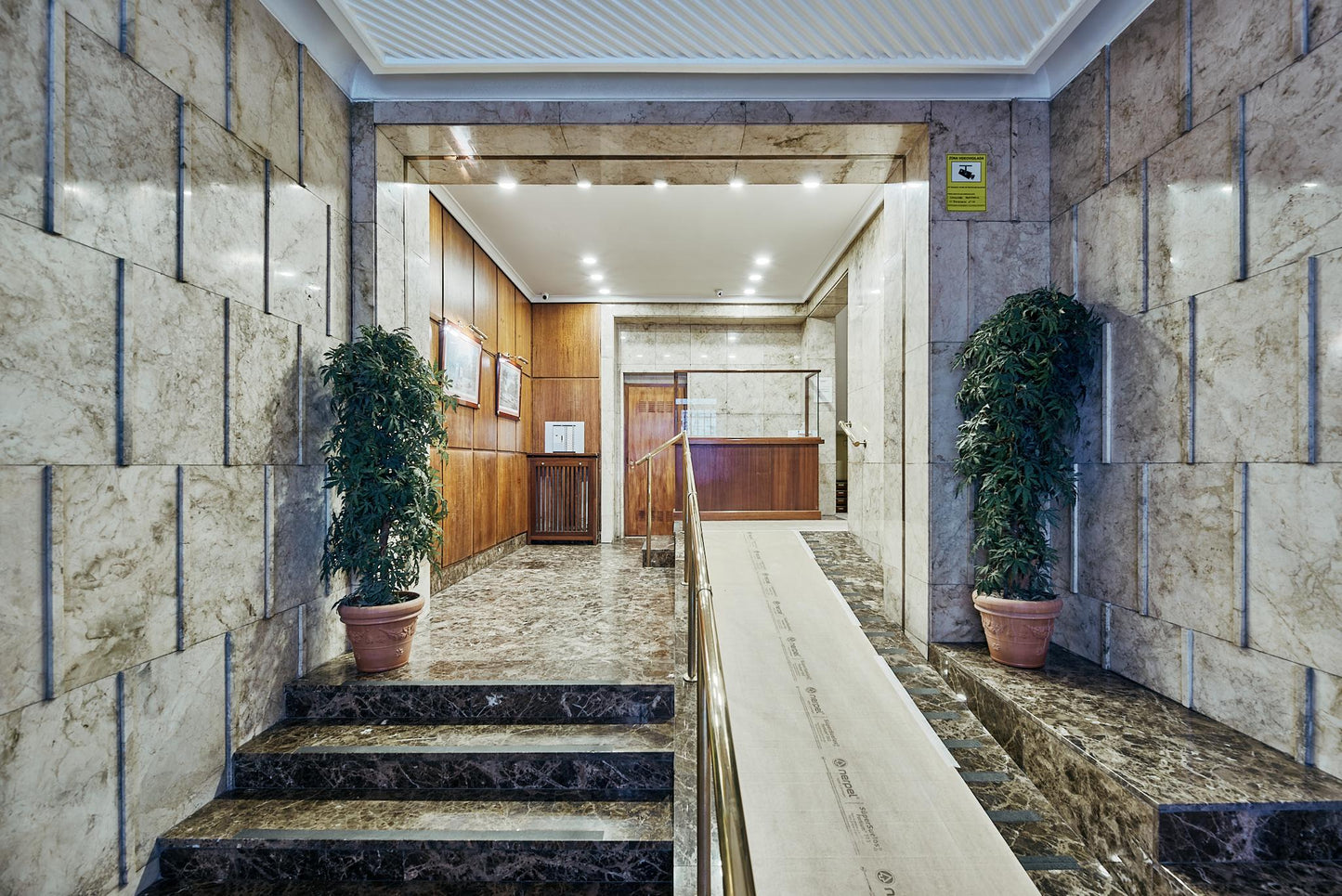 Piso de diseño en Madrid con terraza y altura privilegiada en la calle Maldonado